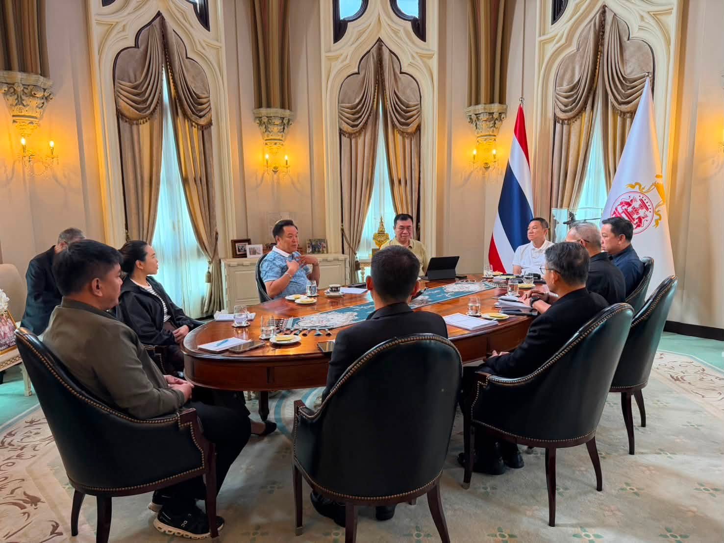 Meeting with Anutin and the Ministry of Interior team at the Government House.