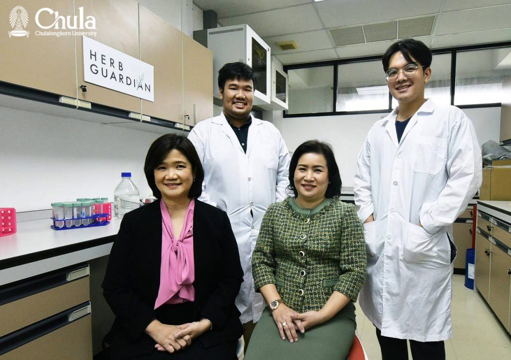 Chula Pharmaceutical Sciences Unveils New Innovation – PM2.5 Dust Fighting Spray