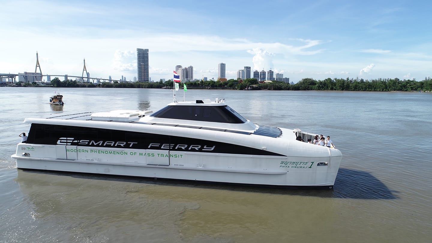 Energy Absolute developed the MINE Smart Ferry, an "electric boat" that will be used to transport passengers on the Chao Phraya River