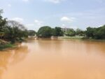 Flood victims wait for evacuation in Chiang Mai