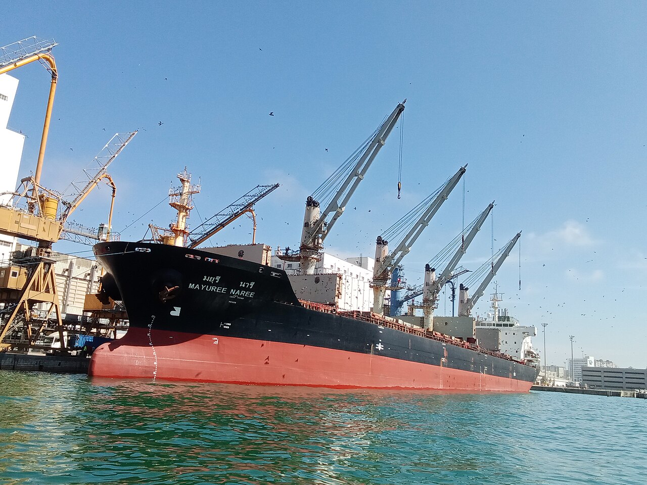 MAYUREE NAREE (IMO: 9323649) is a Bulk Carrier and is sailing under the flag of THAILAND.