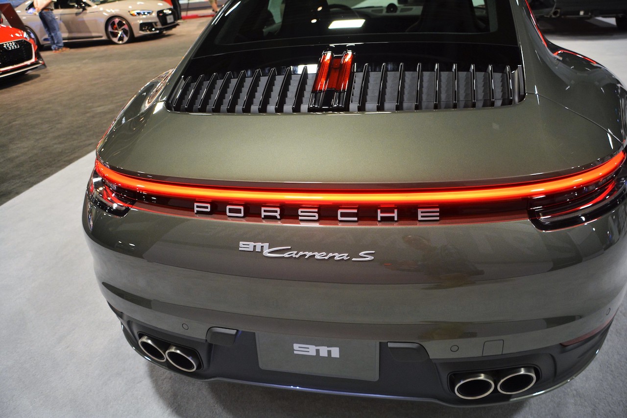 Porsche 911 Carrera S (992, 2019).