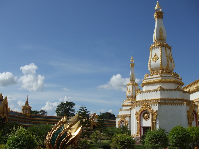 Wat Phra Maha Chedi Chai Mongkol in Roi Et