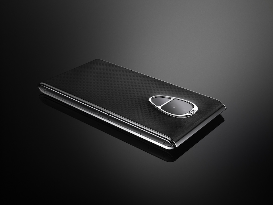 SOLARIN Smartphone Black. Image: Sirin Labs.