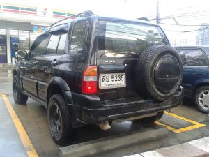 Car parking in Bangkok