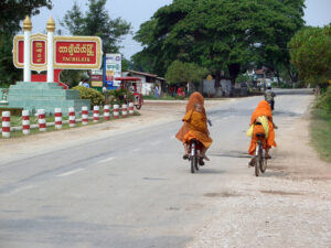 Myanmar Karen rebels refuse to reopen highway to Thailand