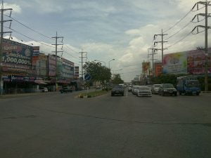 Traffic light on a Thai road