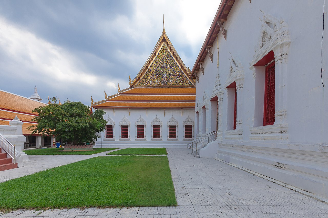 Wat Mahathat Yuwaratrangsarit in Bangkok