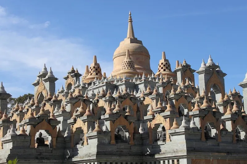 Wat Pha Kung in Roi Et